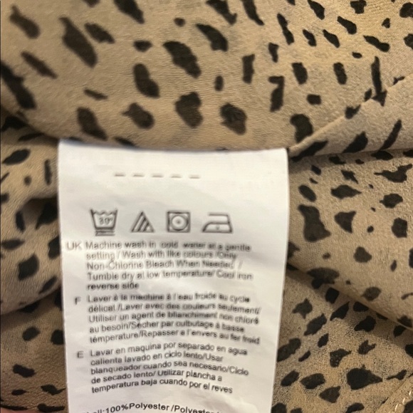 H by Halston Beige Patterned Blouse - Picture 6 of 6